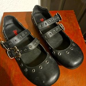 Charming goth punk flat shoes